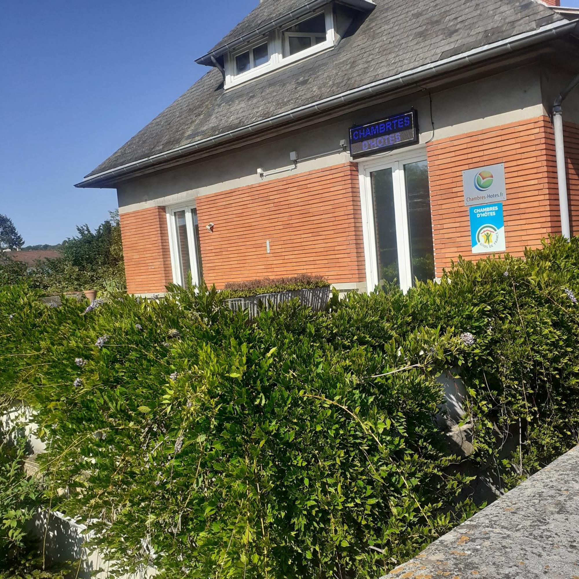 Chambres D'Hotes Gobillon Maintenon Bagian luar foto